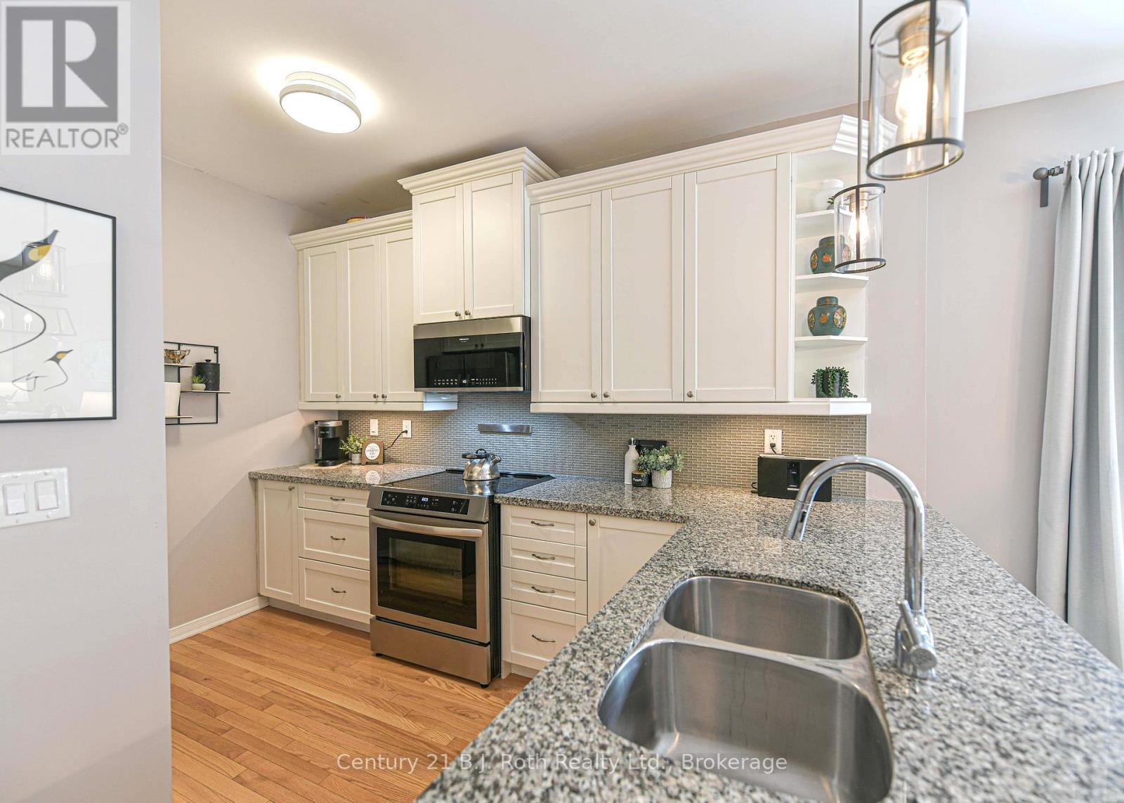 63 - 3319 Beach Club Boulevard, Severn (West Shore), Ontario  L3V 0E1 - Photo 15 - S12875820