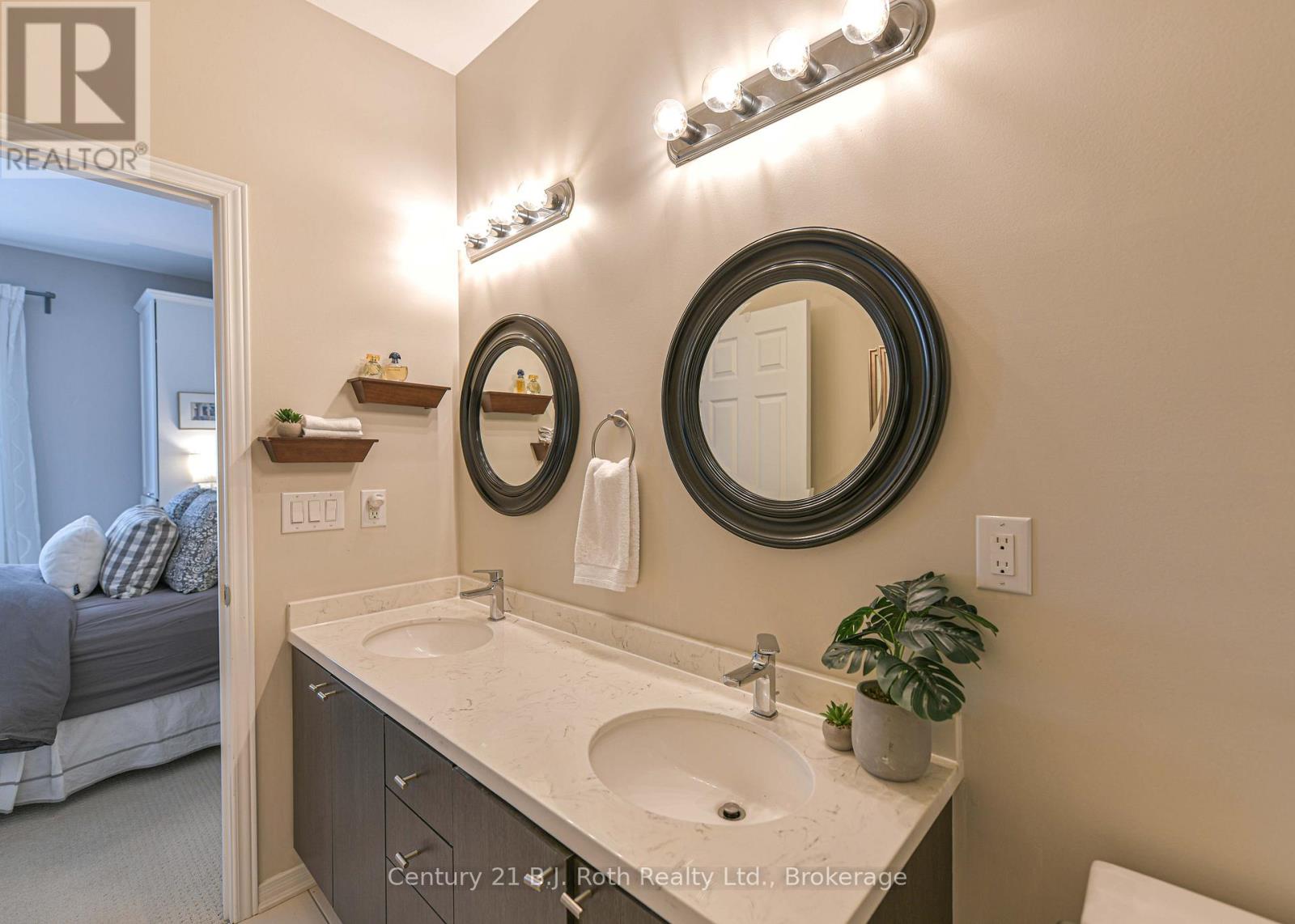 63 - 3319 Beach Club Boulevard, Severn (West Shore), Ontario  L3V 0E1 - Photo 25 - S12875820