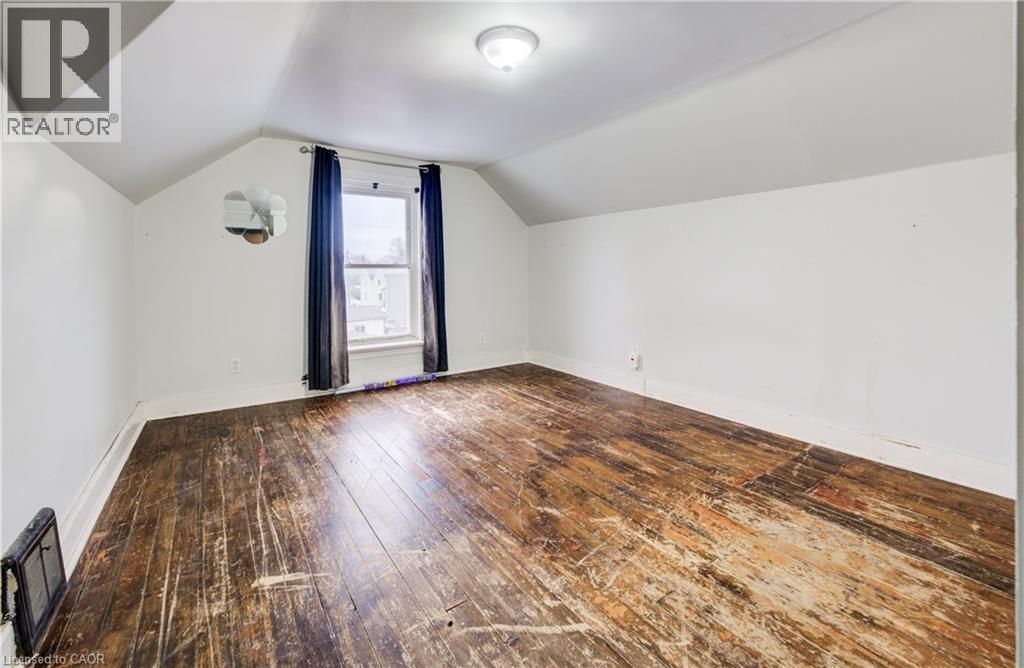 255 N Livingstone Avenue N, Listowel, Ontario  N4W 1P8 - Photo 28 - 40810915