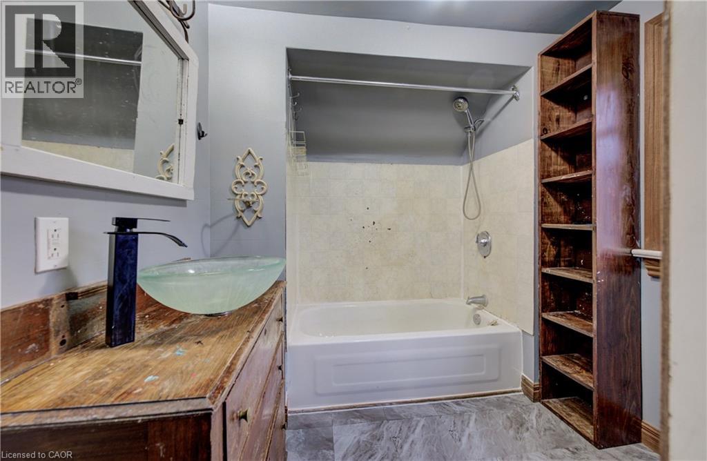 255 N Livingstone Avenue N, Listowel, Ontario  N4W 1P8 - Photo 31 - 40810915