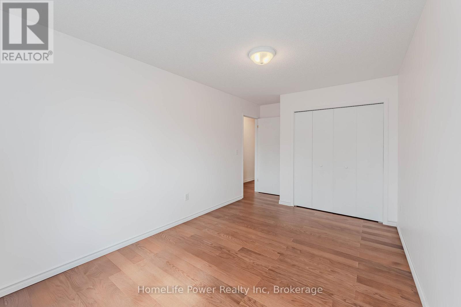 4 Darling Crescent, Guelph (Pineridge/westminster Woods), Ontario  N1L 1P9 - Photo 30 - X12875816