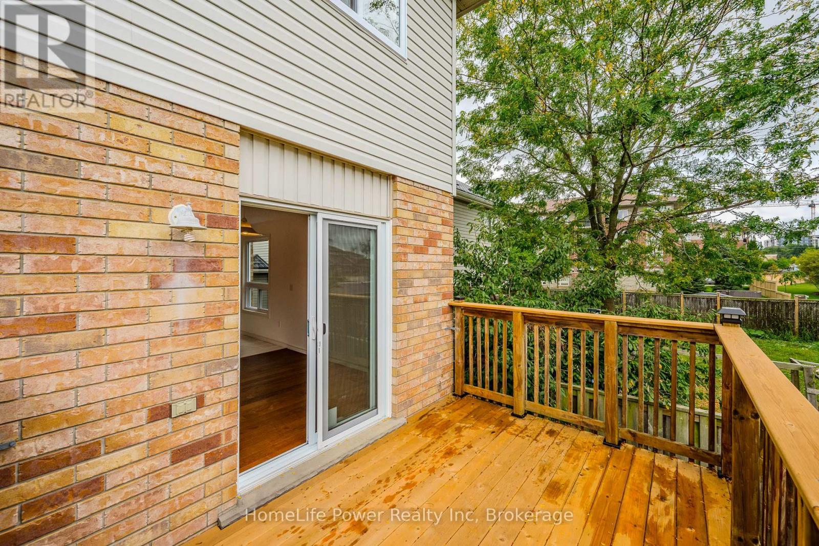 4 Darling Crescent, Guelph (Pineridge/westminster Woods), Ontario  N1L 1P9 - Photo 46 - X12875816