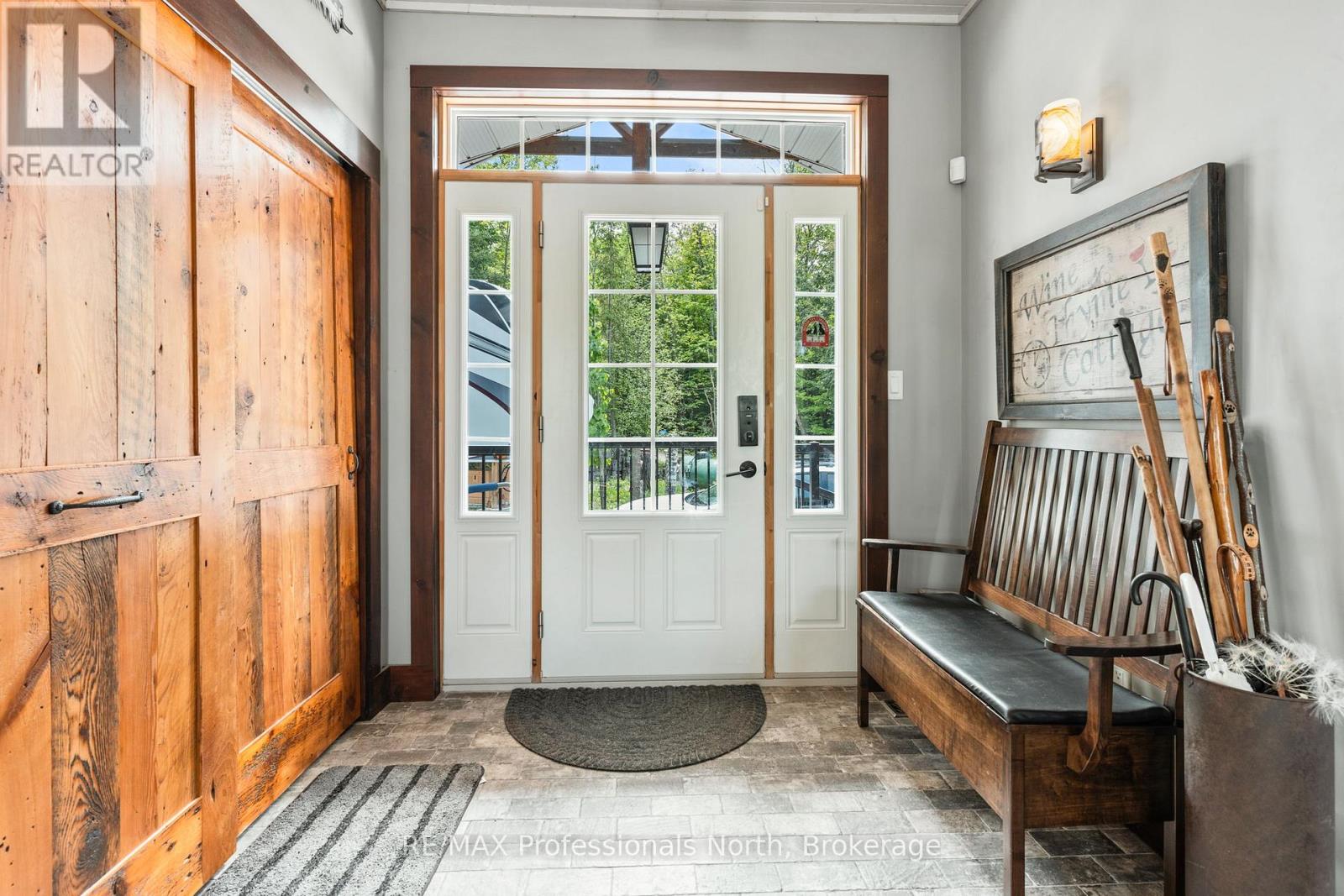 1167 Eagle Lake Road, Dysart Et Al, Ontario  K0M 1S0 - Photo 4 - X12875910