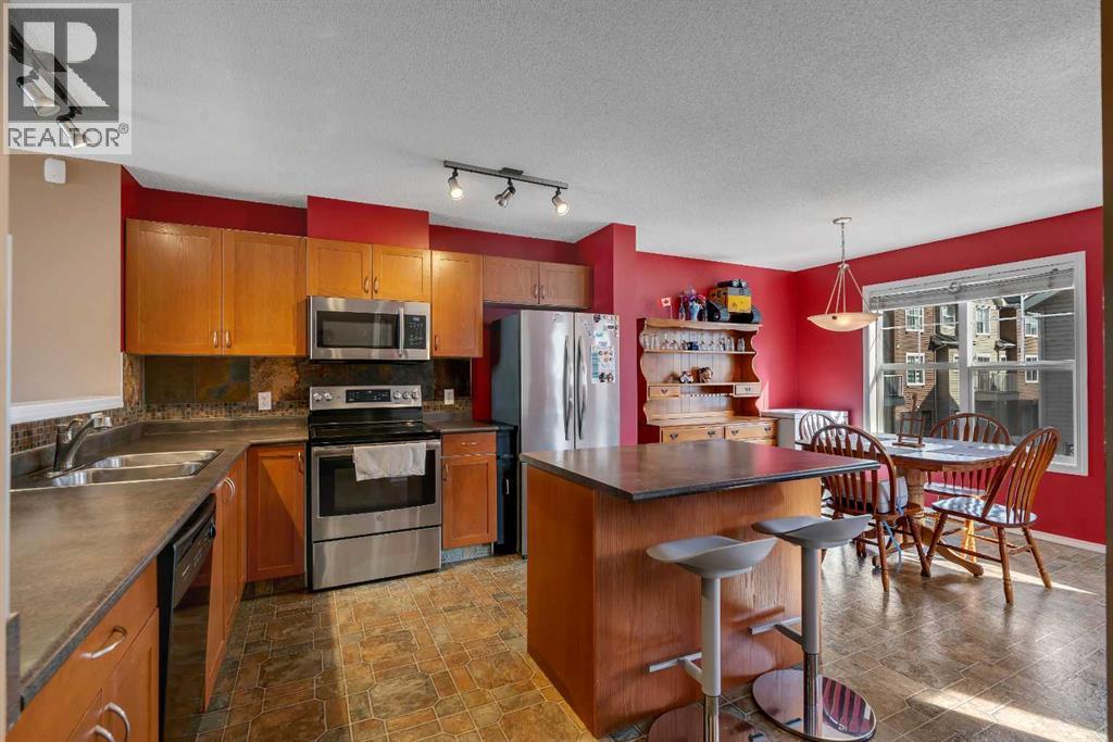 320 Elgin Gardens Se, Calgary, Alberta  T2Z 4T5 - Photo 8 - A2290036