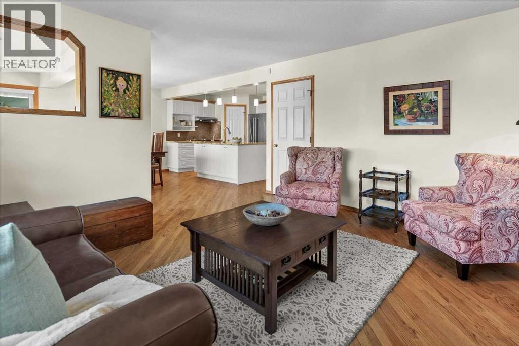 31 River Rock Manor Se, Calgary, Alberta  T2C 4J3 - Photo 13 - A2291507