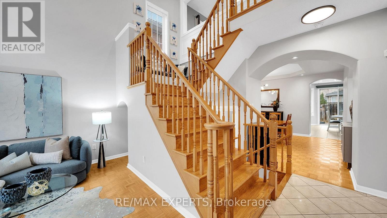 11 Crew Crescent, Vaughan, Ontario  L6A 3E9 - Photo 5 - N12875770