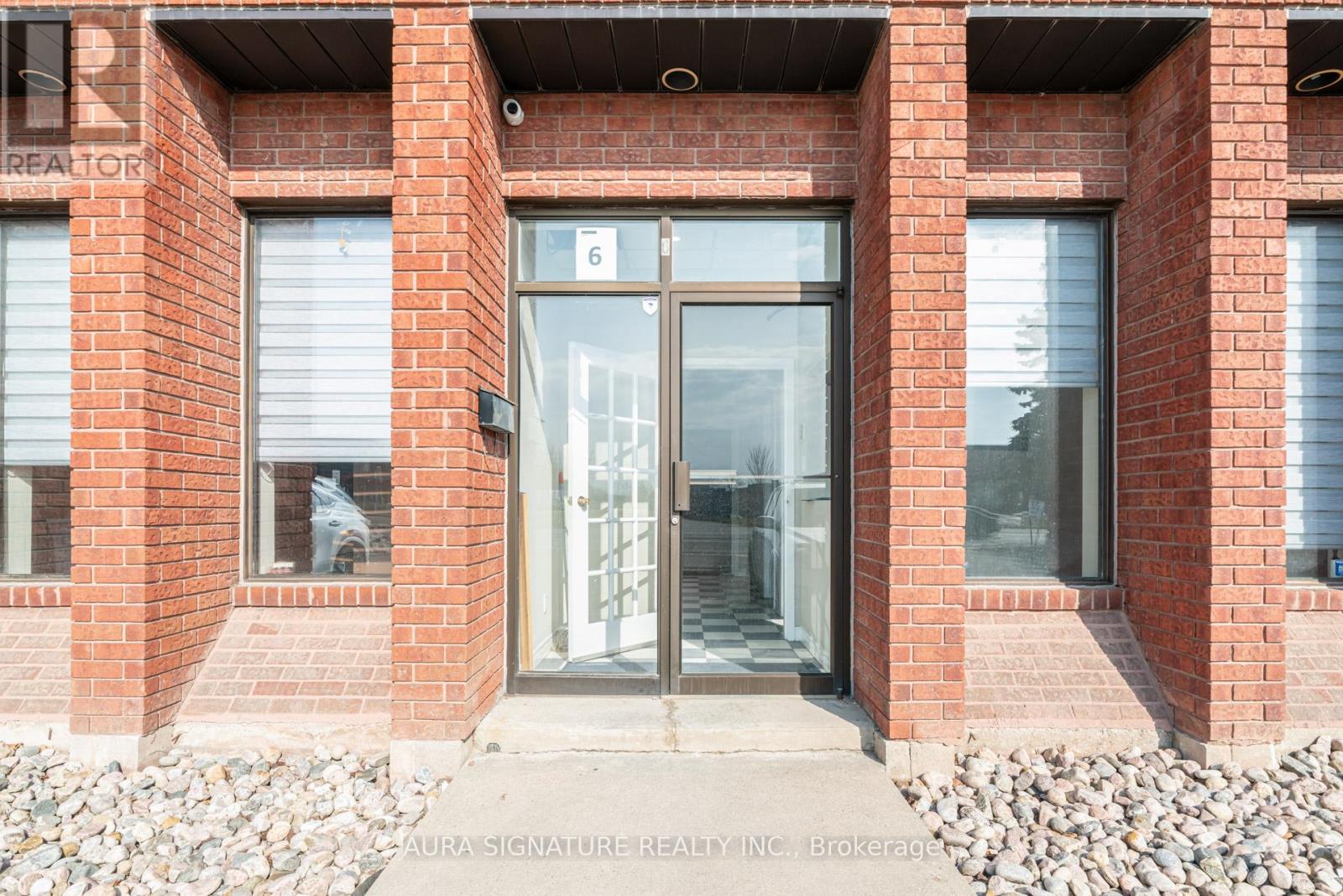 6 - 176 Rivermede Road, Vaughan, Ontario  L4K 3M7 - Photo 2 - N12875780