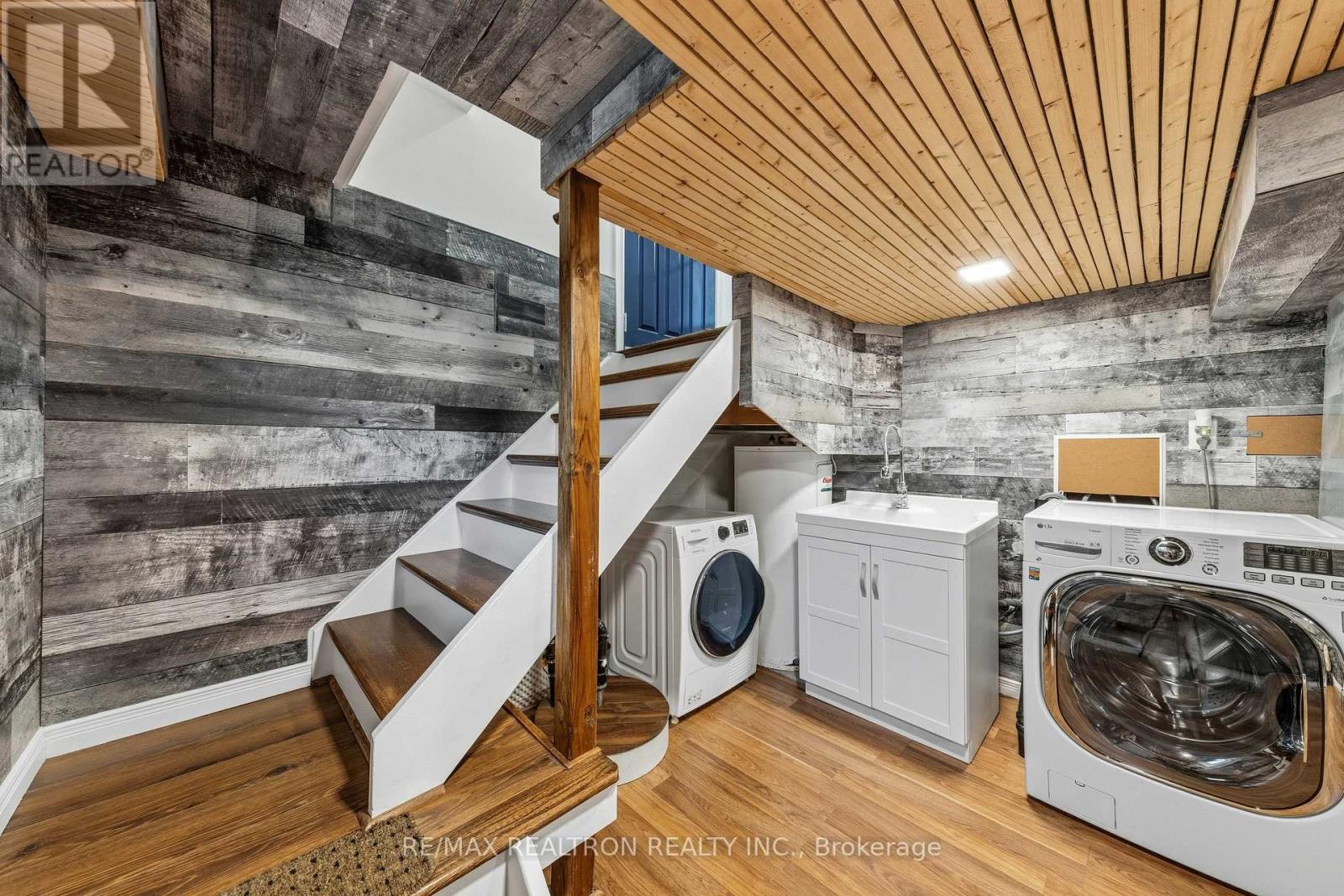 25 Bingham Street, Bradford West Gwillimbury, Ontario  L3Z 1X1 - Photo 19 - N12875852