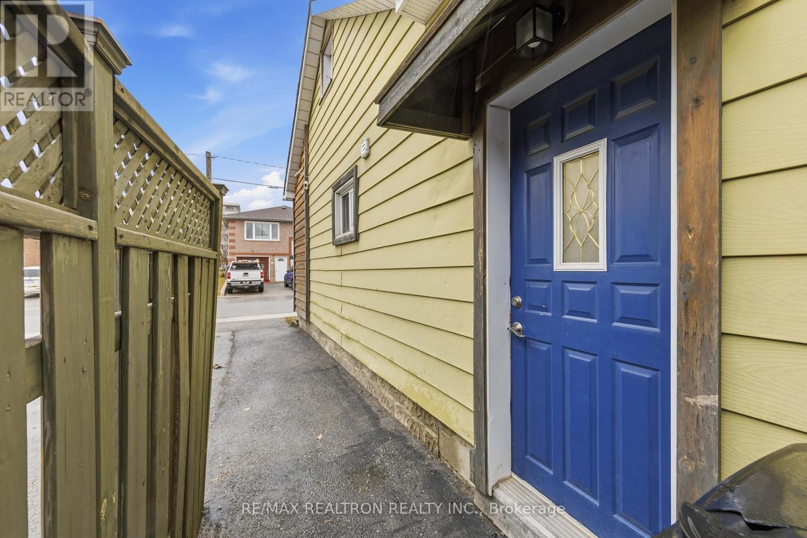 25 Bingham Street, Bradford West Gwillimbury, Ontario  L3Z 1X1 - Photo 20 - N12875852