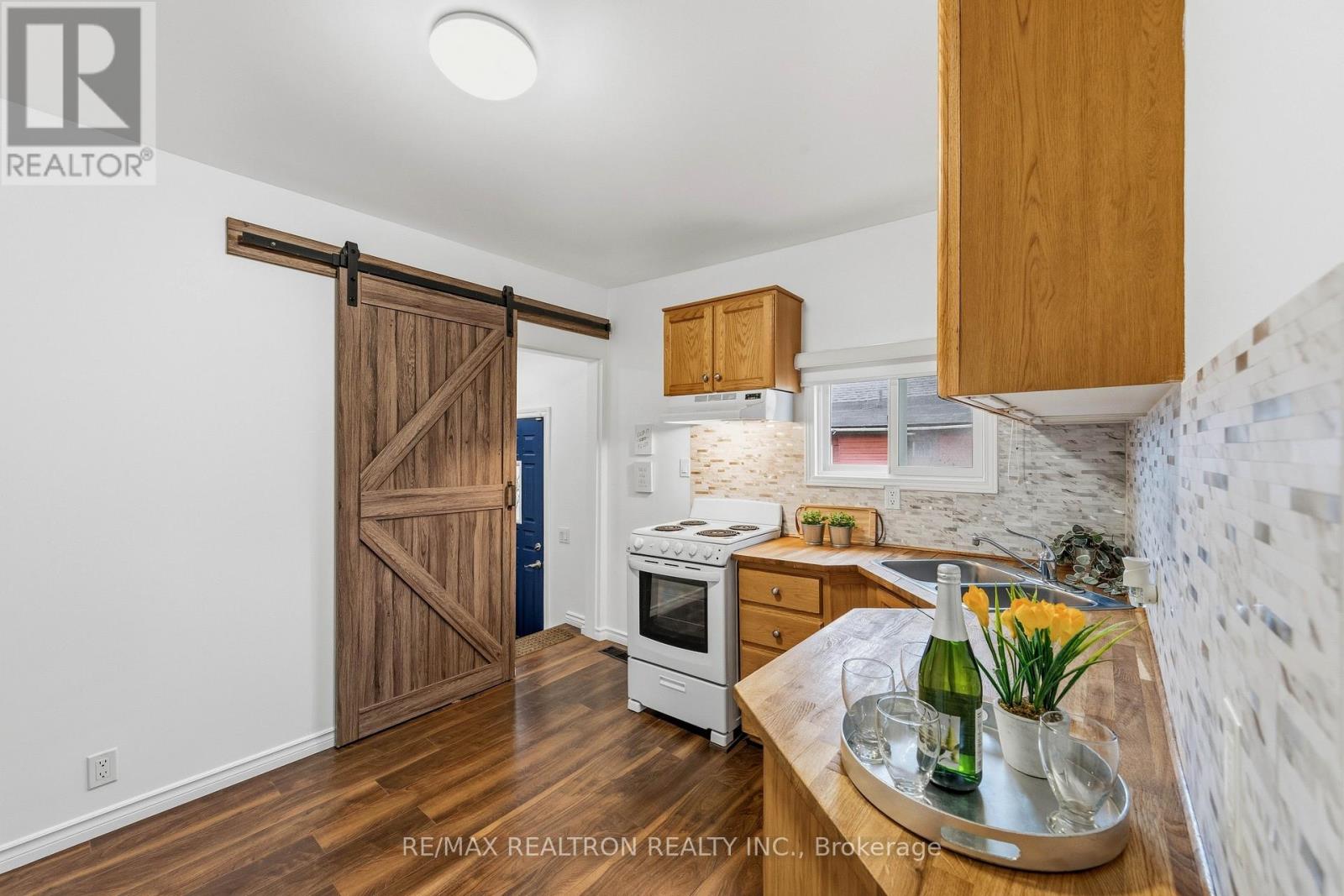 25 Bingham Street, Bradford West Gwillimbury, Ontario  L3Z 1X1 - Photo 8 - N12875852