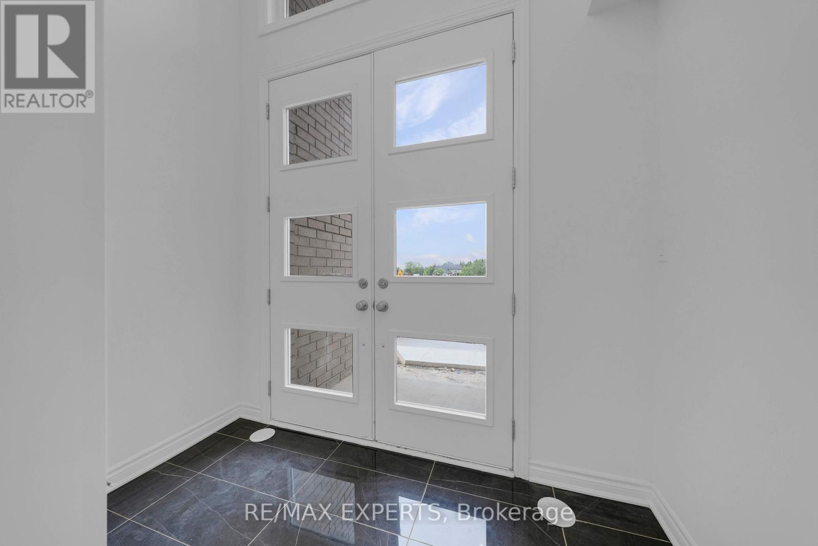 80 Wascana Road, Vaughan, Ontario  L4H 5G9 - Photo 2 - N12875862