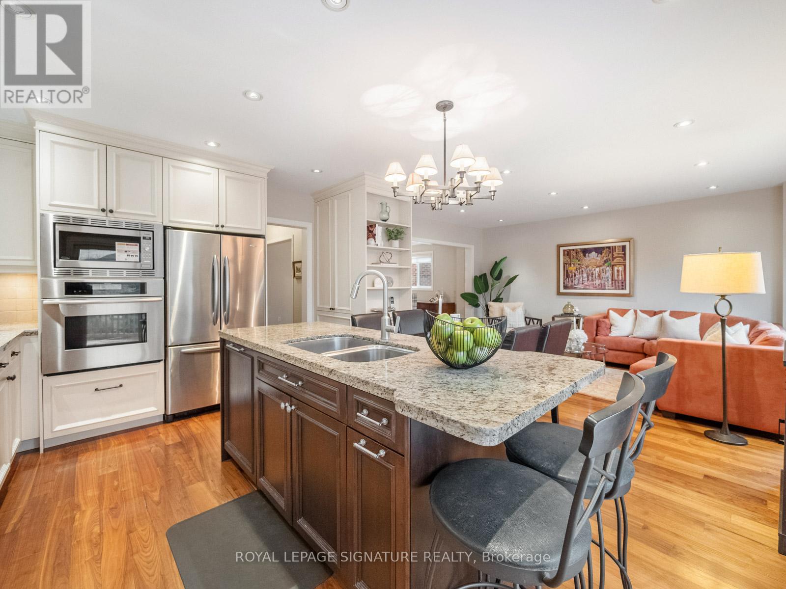 72 Cantertrot Court, Vaughan (Brownridge), Ontario  L4J 7X7 - Photo 18 - N12875880