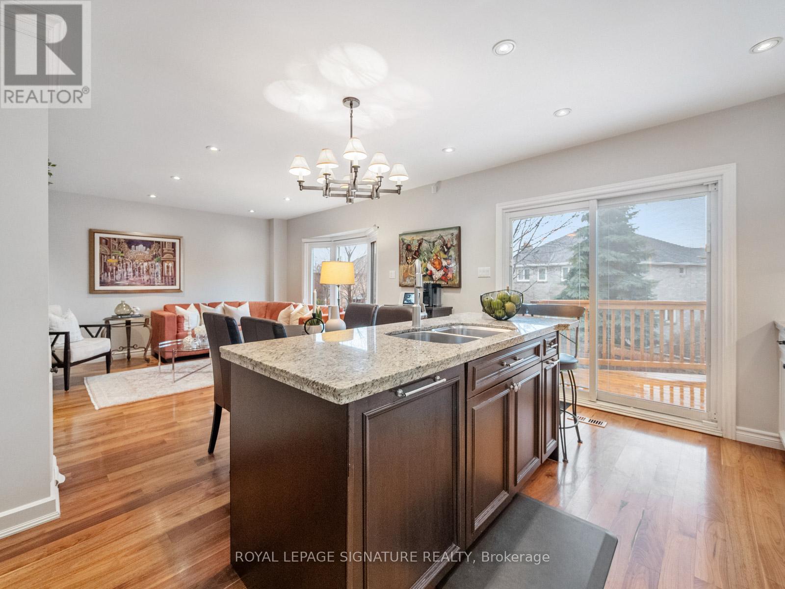 72 Cantertrot Court, Vaughan (Brownridge), Ontario  L4J 7X7 - Photo 19 - N12875880