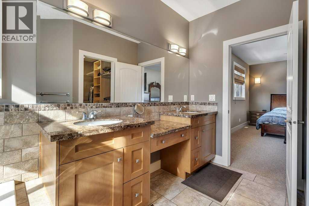 319 Valley Crest Court Nw, Calgary, Alberta  T3B 5Y4 - Photo 37 - A2292677