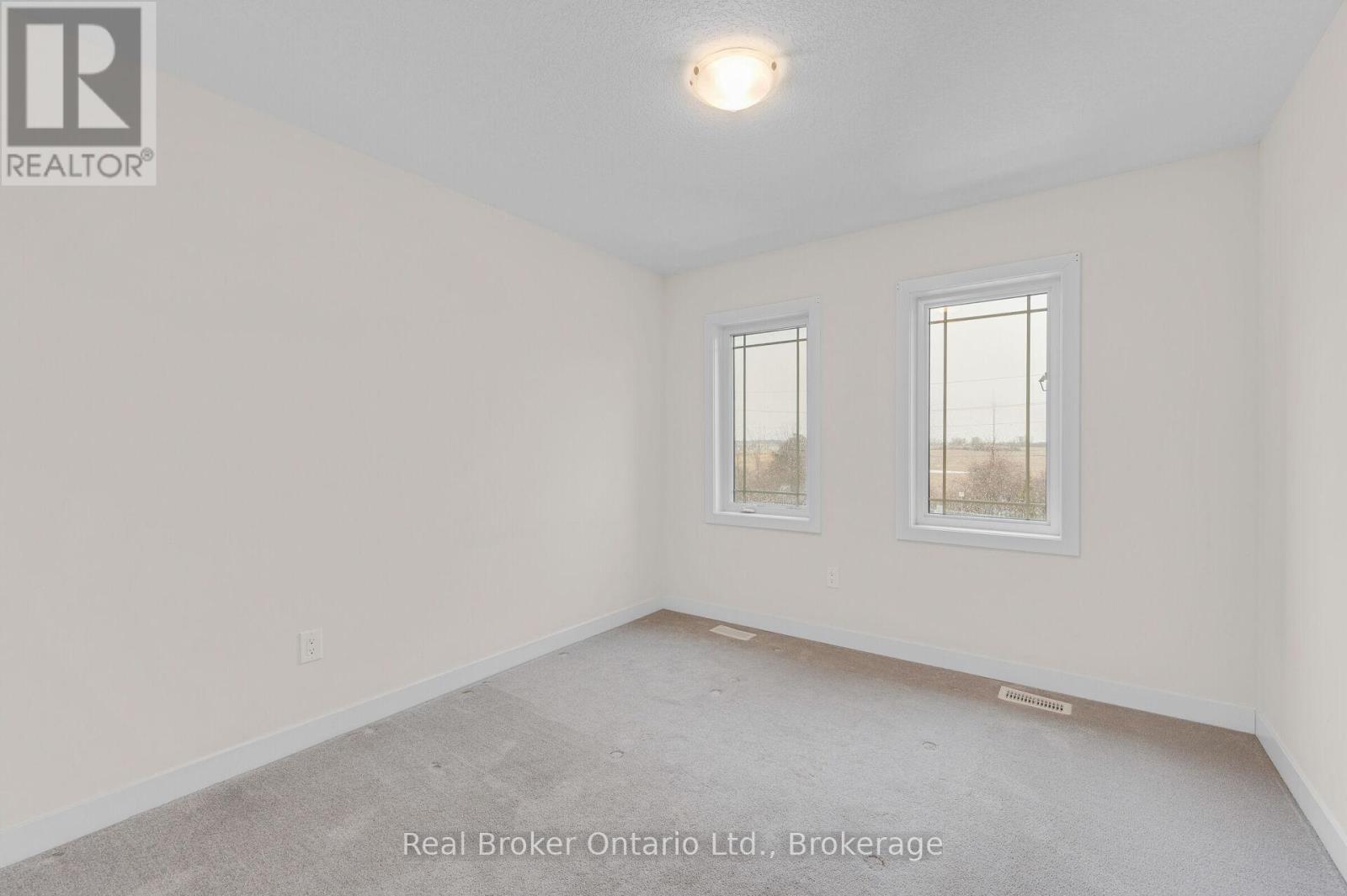 22 Lilac Circle, Haldimand, Ontario  N3W 0H5 - Photo 21 - X12875488