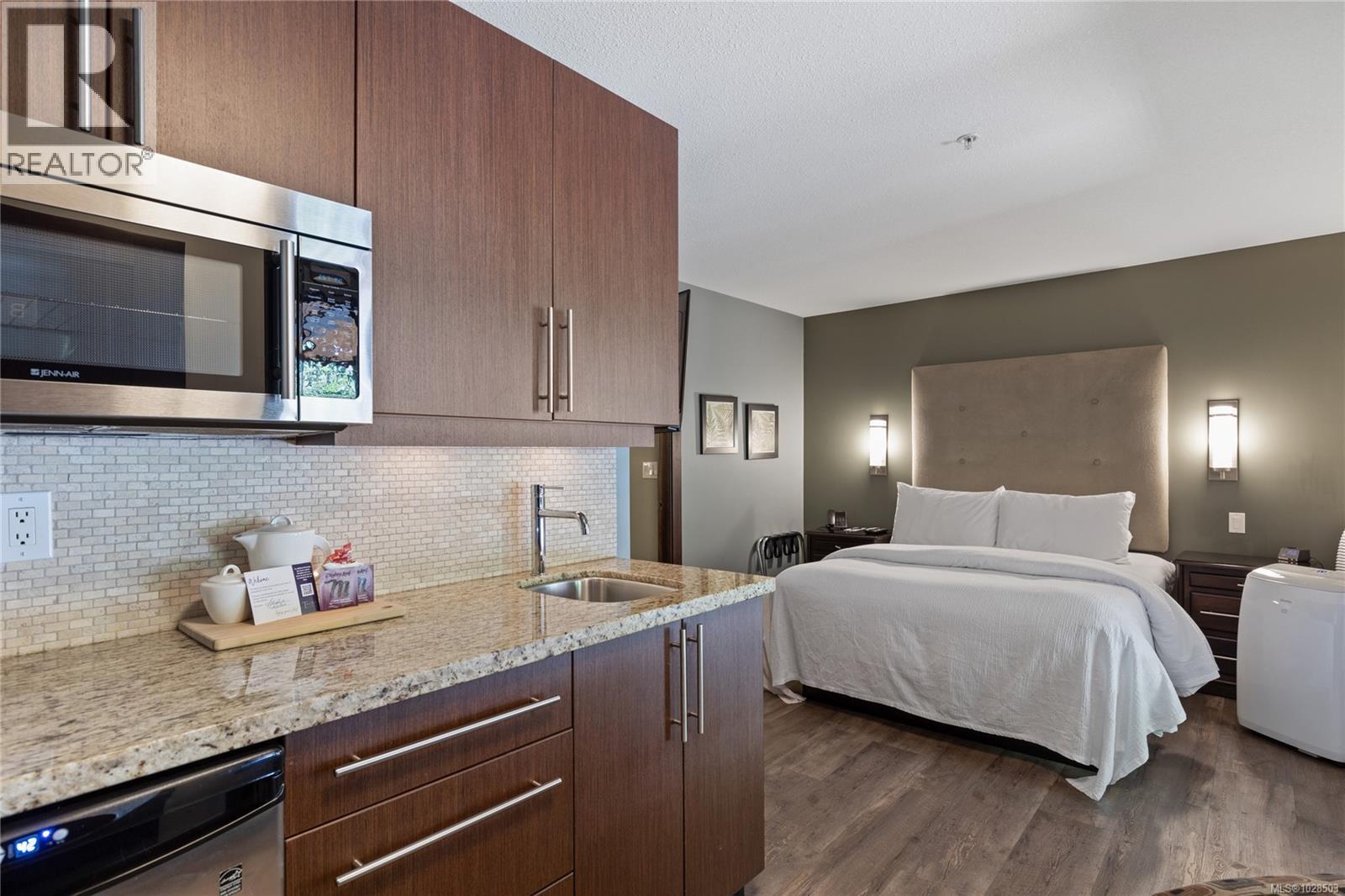 212 (Sa1) 1175 Resort Dr, Parksville, British Columbia V9P 2E3 - Photo 19 - 1028503