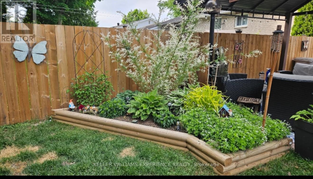 A - 16 John Street, Penetanguishene, Ontario  L9M 1N8 - Photo 25 - S12875778