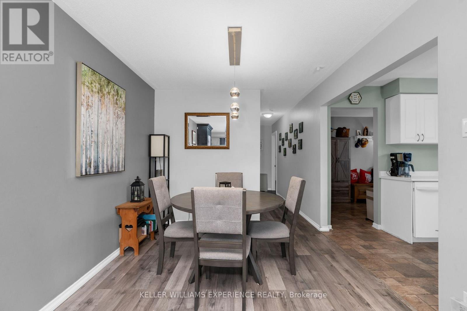 A - 16 John Street, Penetanguishene, Ontario  L9M 1N8 - Photo 4 - S12875778