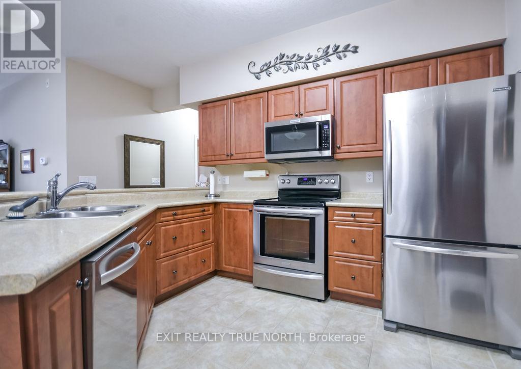 204 - 19b Yonge Street N, Springwater, Ontario  L0L 1P0 - Photo 10 - S12875808