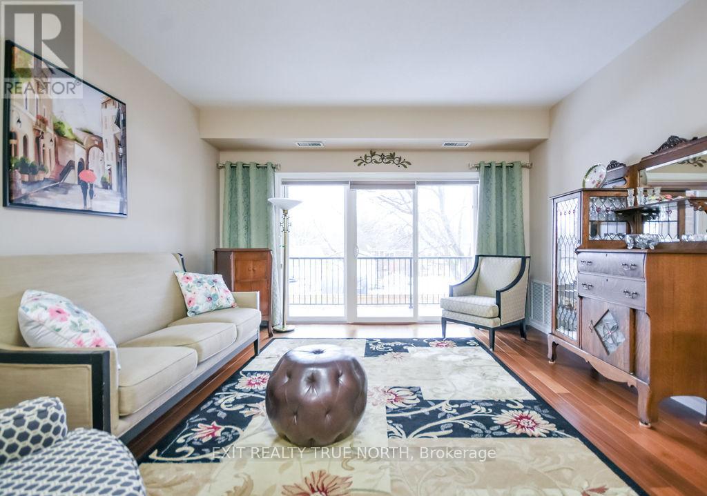 204 - 19b Yonge Street N, Springwater, Ontario  L0L 1P0 - Photo 5 - S12875808