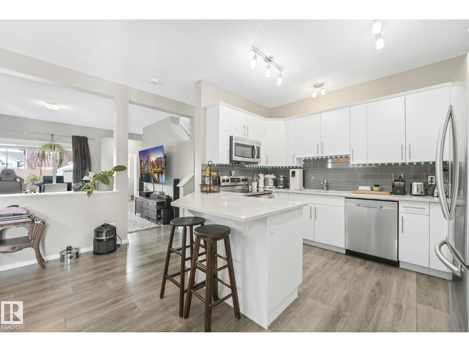 97 James Cres, St. Albert, Alberta  T8N 7S5 - Photo 6 - E4477041