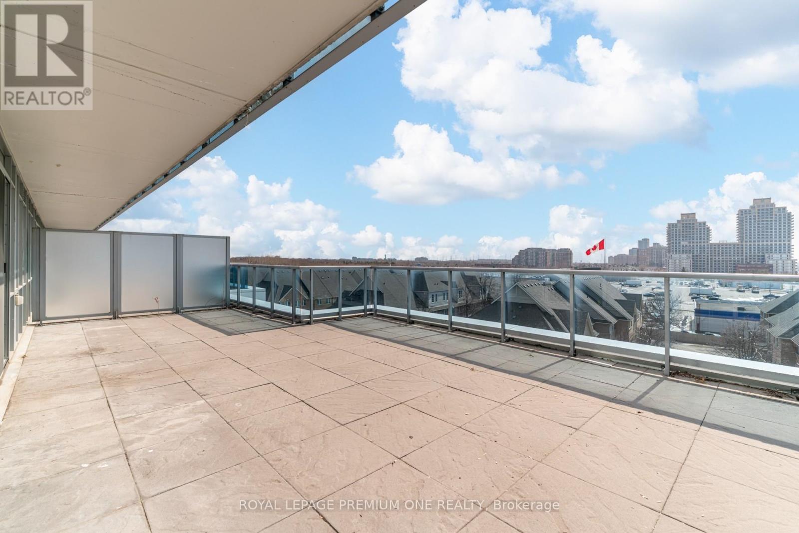 646 - 9471 Yonge Street, Richmond Hill, Ontario  L4C 0Z5 - Photo 3 - N12875598