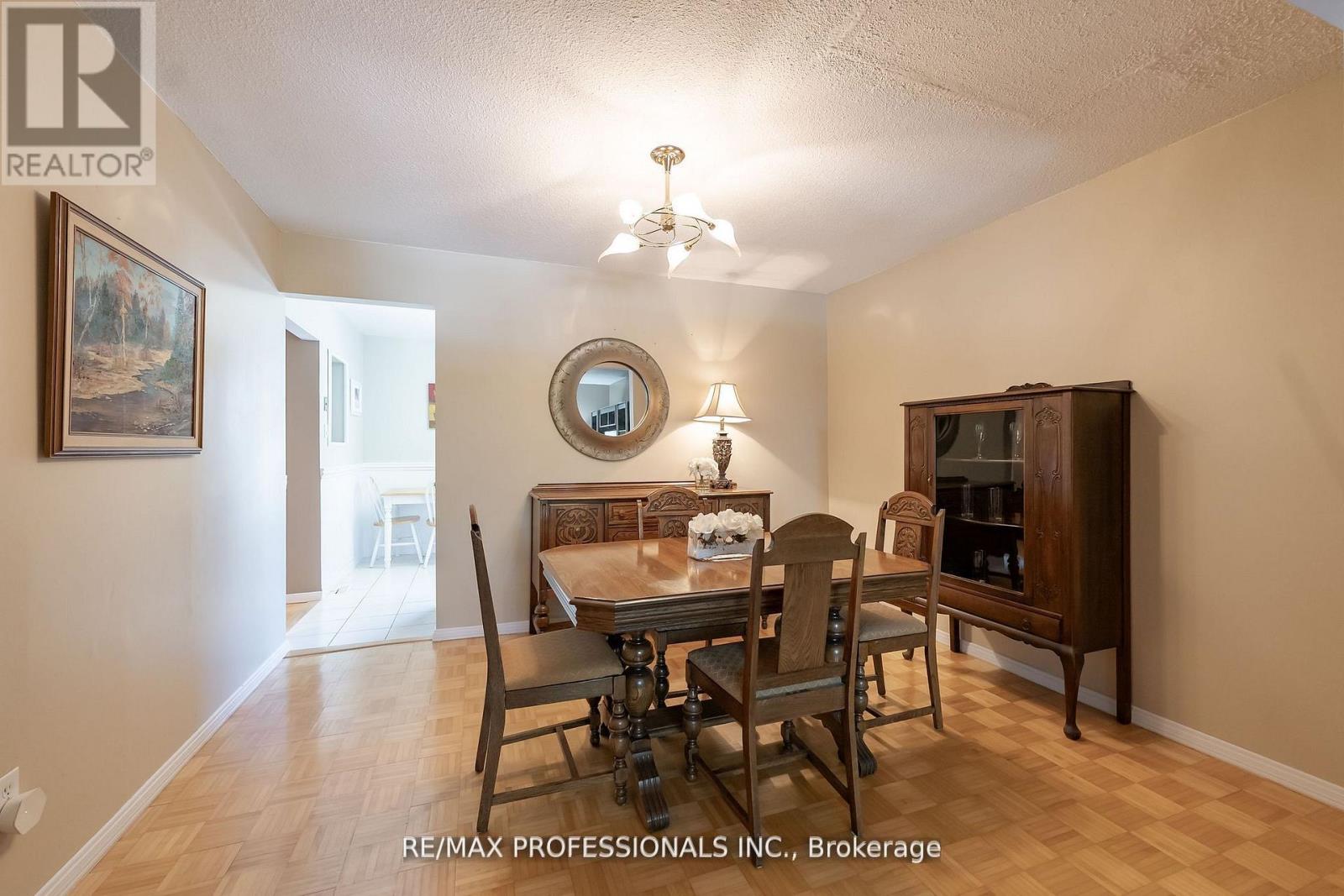 65 - 405 Hyacinthe Boulevard, Mississauga, Ontario  L5A 3N1 - Photo 11 - W12875772