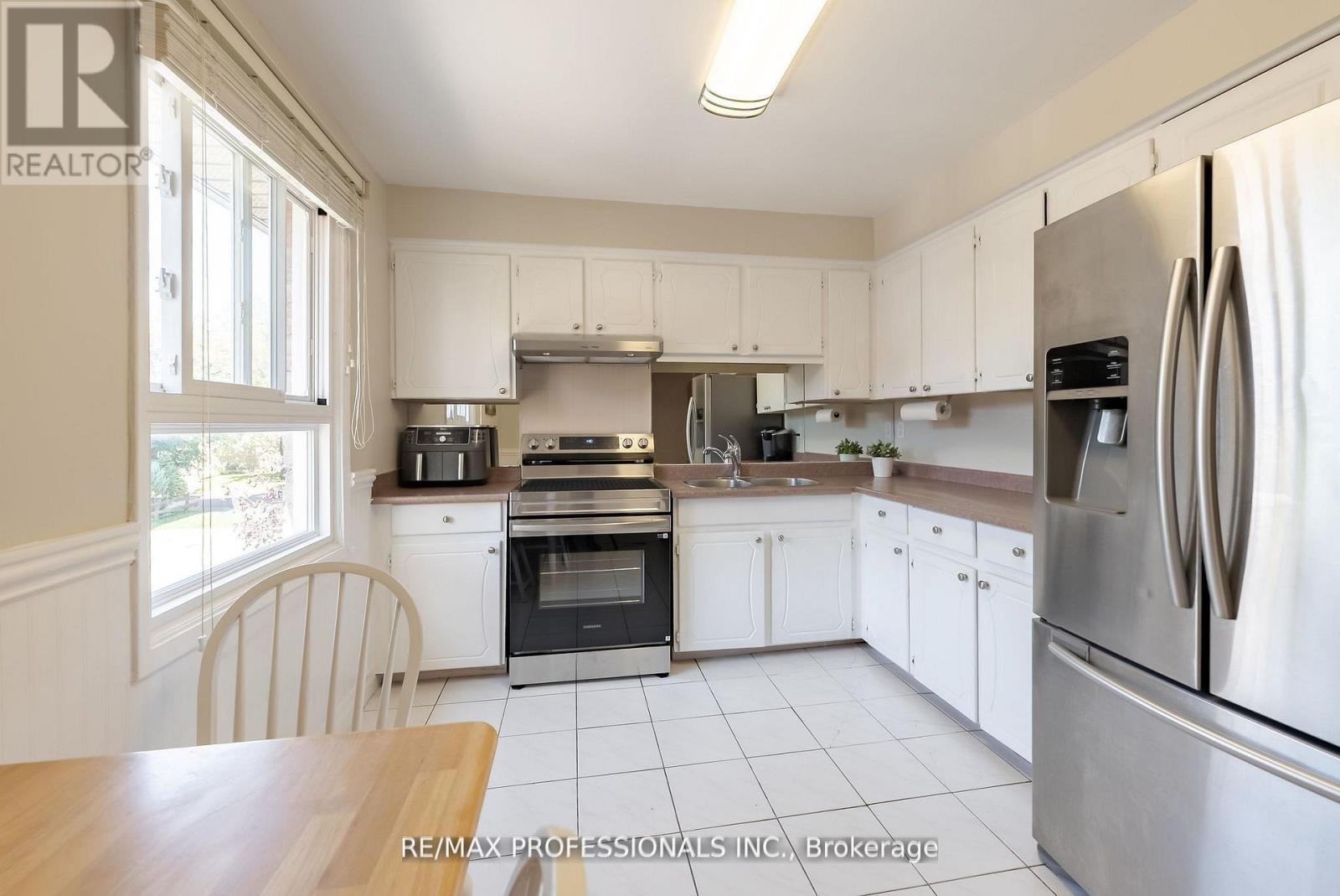 65 - 405 Hyacinthe Boulevard, Mississauga, Ontario  L5A 3N1 - Photo 15 - W12875772