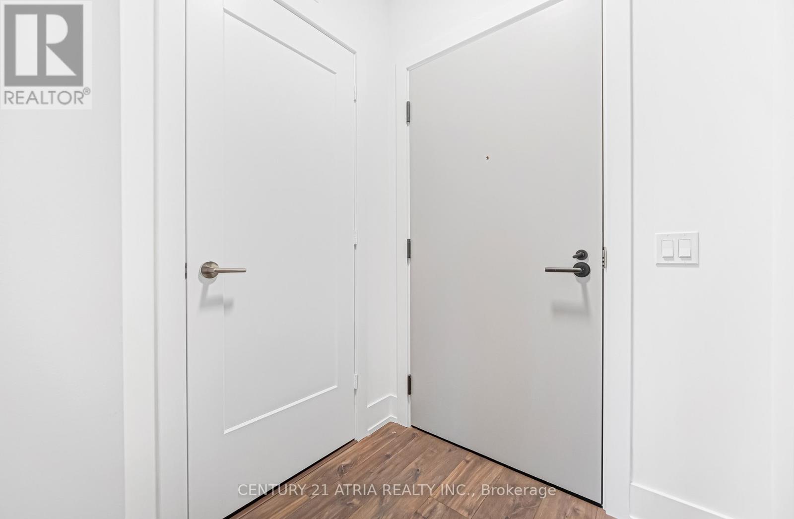 411 - 858 Dupont Street, Toronto, Ontario  M6G 0C1 - Photo 4 - W12875774