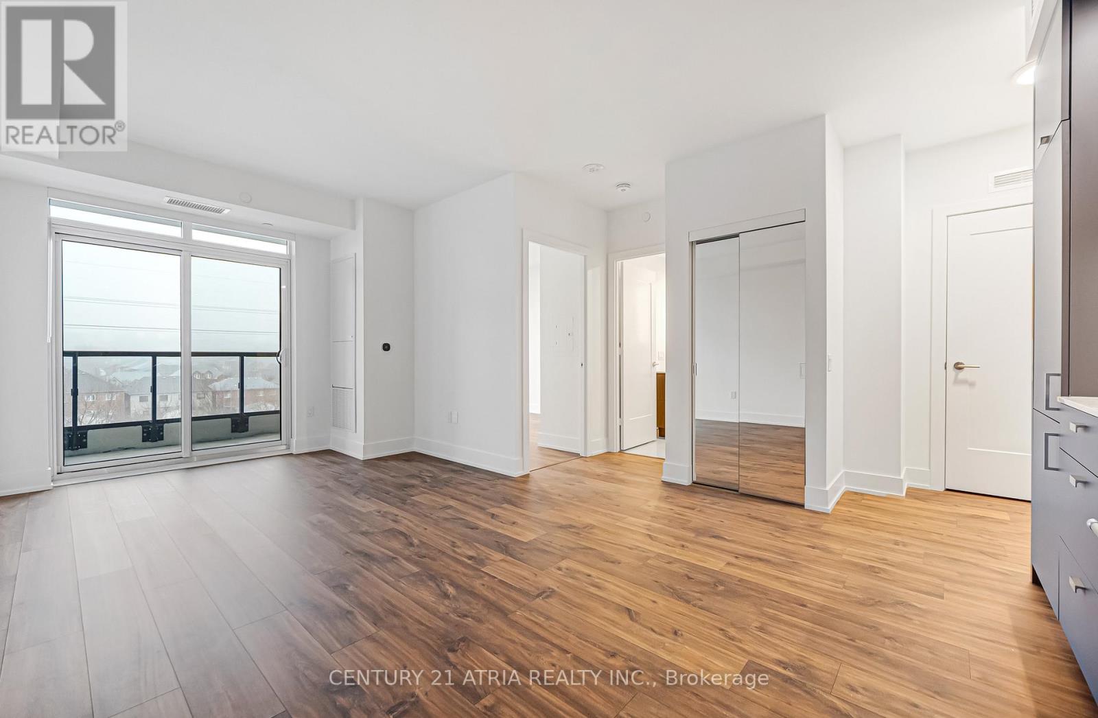 411 - 858 Dupont Street, Toronto, Ontario  M6G 0C1 - Photo 6 - W12875774