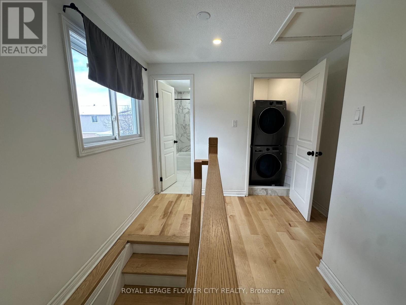 52 Grand Valley Drive, Brampton, Ontario  L6S 2K9 - Photo 9 - W12875798