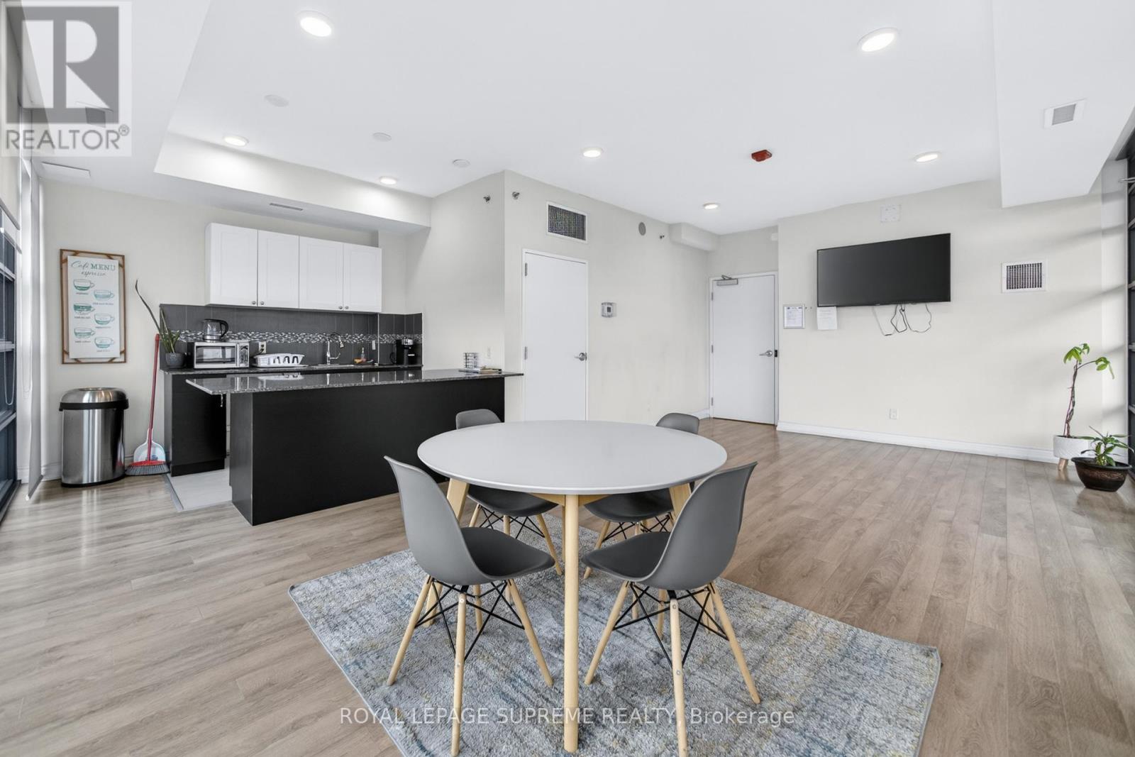 714 - 2522 Keele Street, Toronto, Ontario  M6L 0A2 - Photo 25 - W12875800