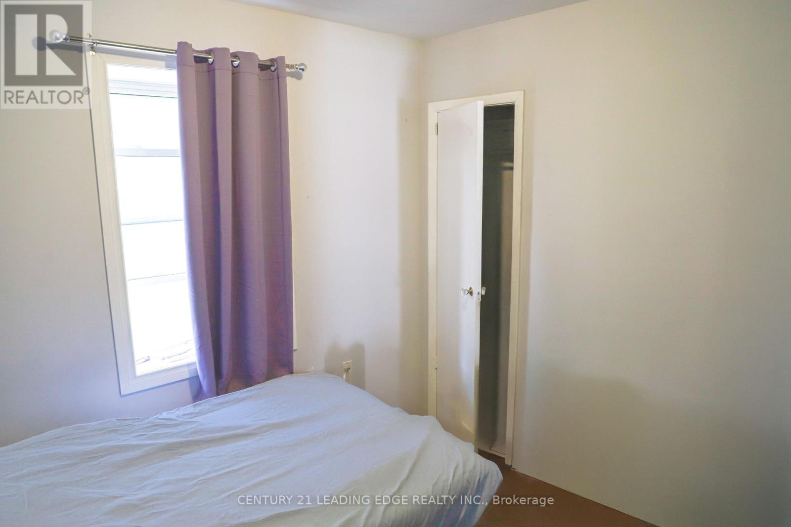 22 Katherine Road, Toronto, Ontario  M3K 1H9 - Photo 13 - W12875806