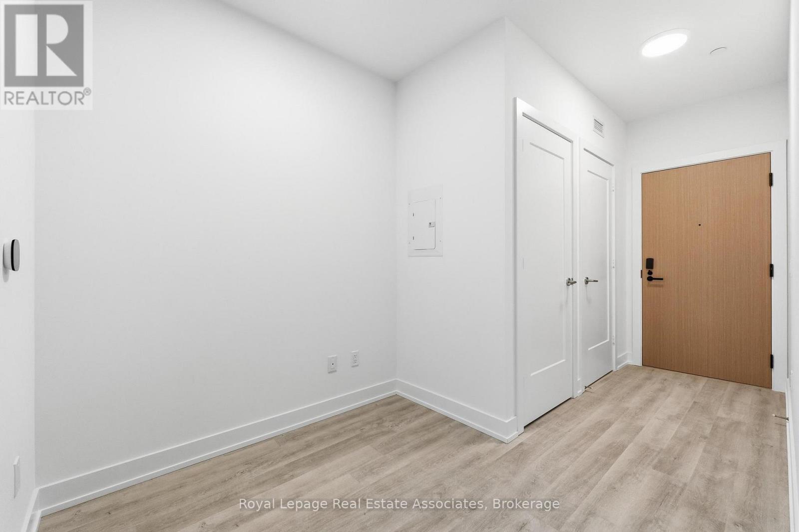 501 - 25 Cordova Avenue, Toronto, Ontario  M9A 0E5 - Photo 17 - W12875822