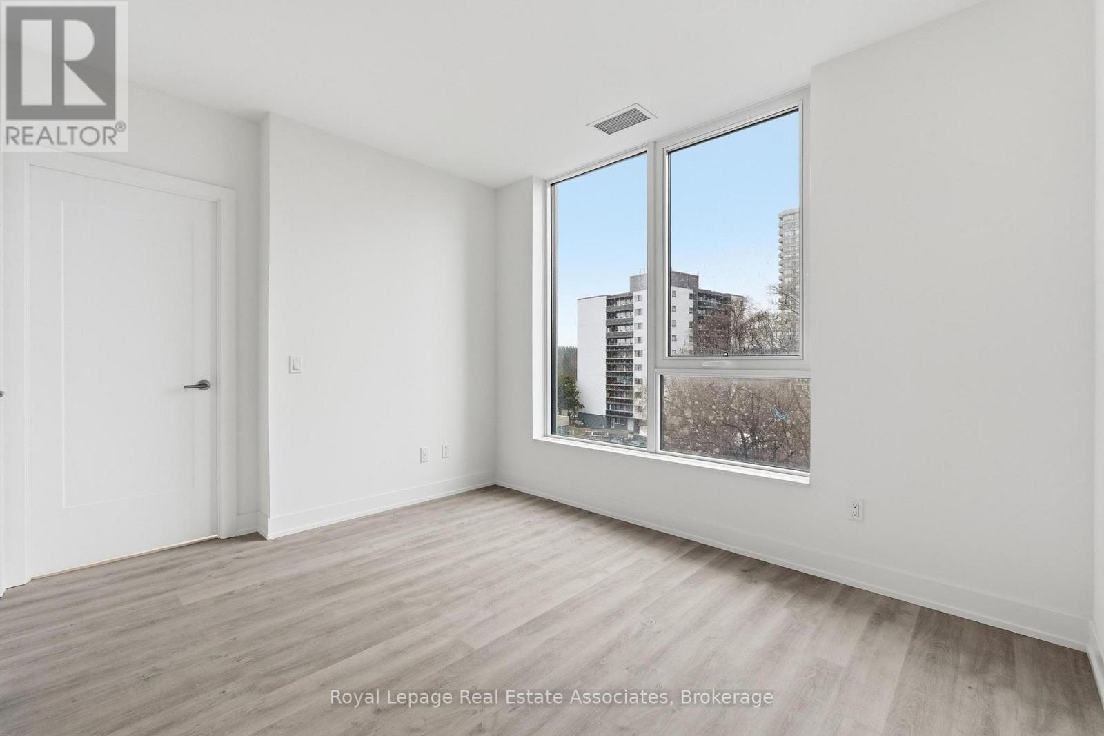 501 - 25 Cordova Avenue, Toronto, Ontario  M9A 0E5 - Photo 6 - W12875822