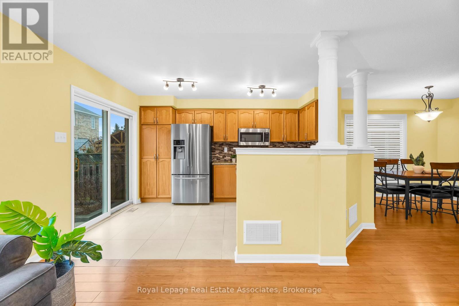 900 Mckay Crescent, Milton, Ontario  L9T 6L4 - Photo 11 - W12875832