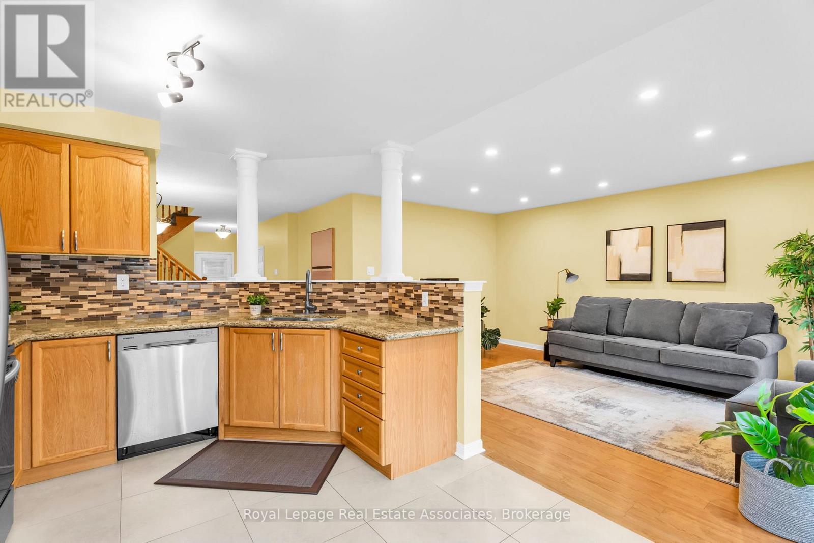 900 Mckay Crescent, Milton, Ontario  L9T 6L4 - Photo 13 - W12875832