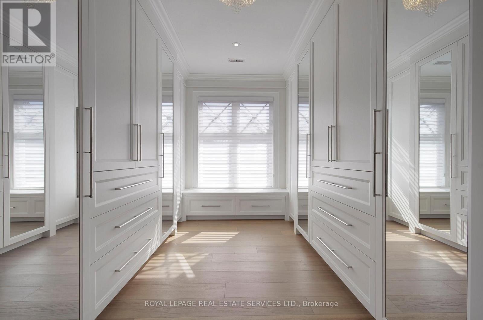 1504 Warren Drive, Oakville, Ontario  L6J 1W8 - Photo 21 - W12875834