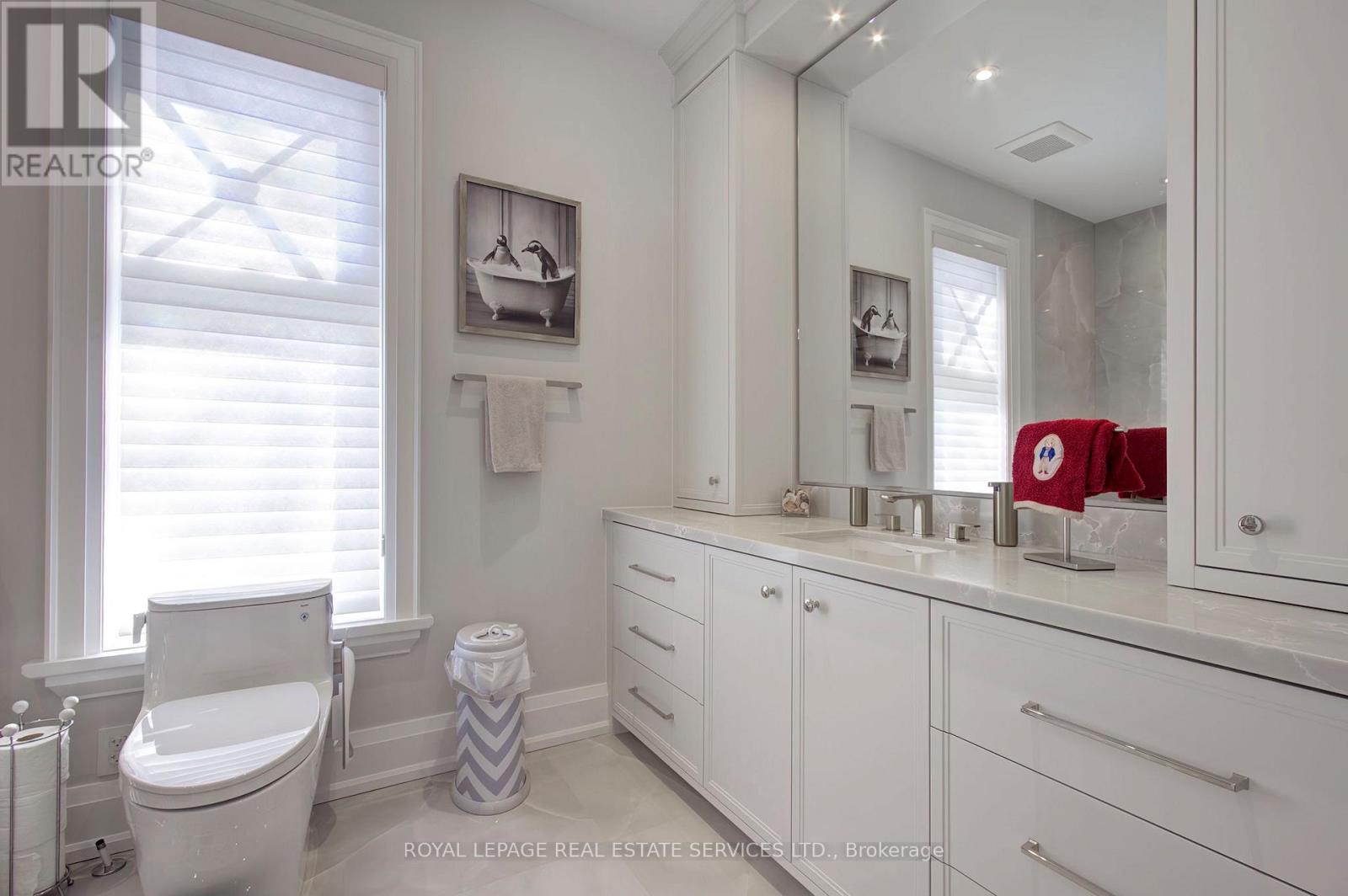 1504 Warren Drive, Oakville, Ontario  L6J 1W8 - Photo 25 - W12875834