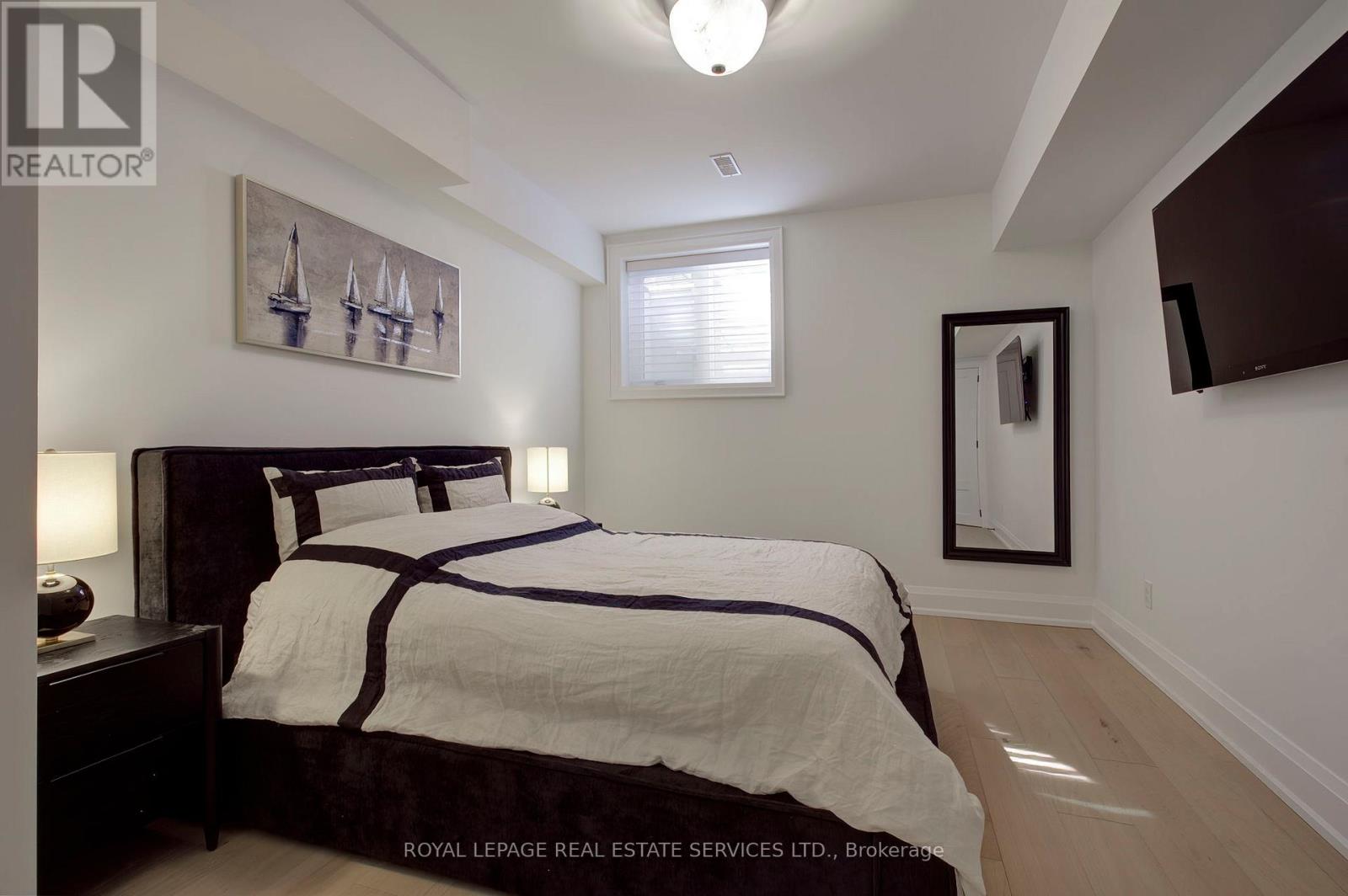 1504 Warren Drive, Oakville, Ontario  L6J 1W8 - Photo 37 - W12875834