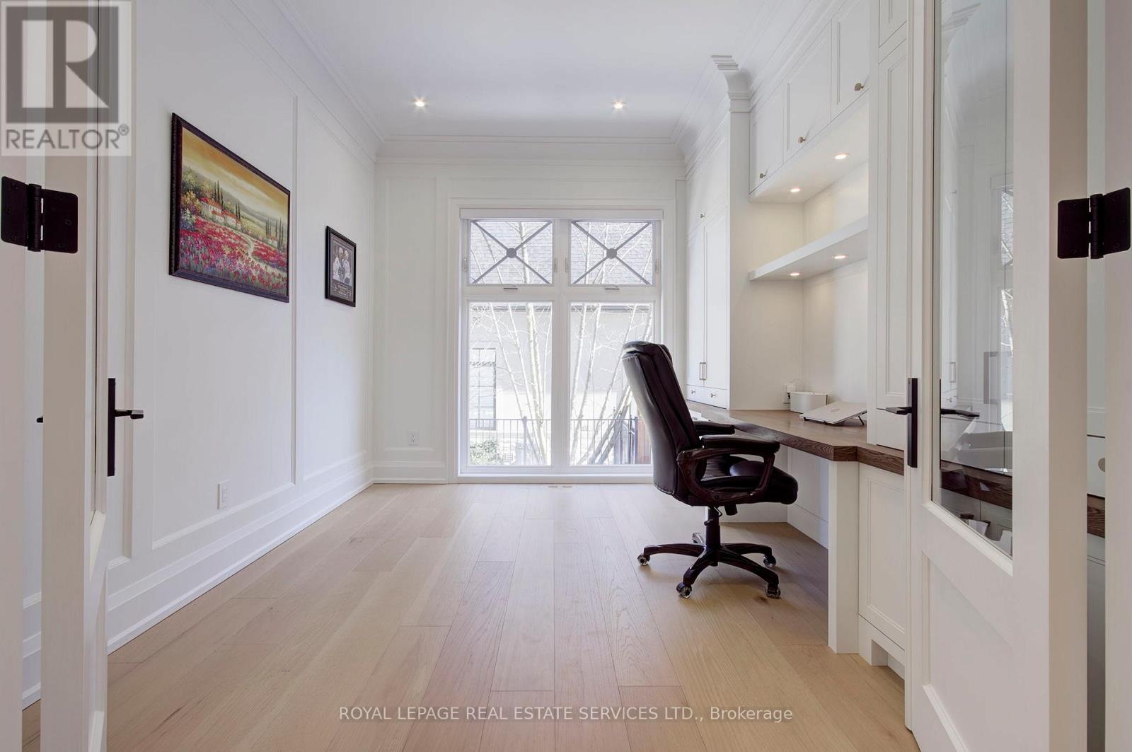 1504 Warren Drive, Oakville, Ontario  L6J 1W8 - Photo 8 - W12875834