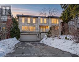 31 BEARWOOD DRIVE, Toronto, Ontario