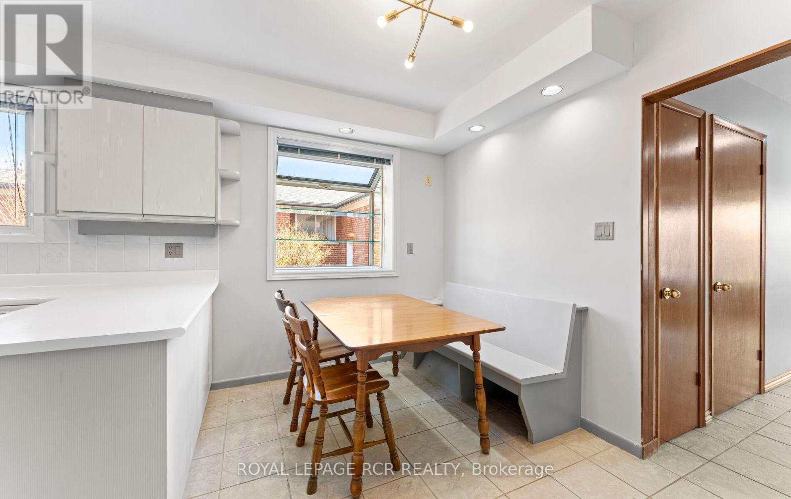 10 West Wareside Road, Toronto, Ontario  M9C 3J1 - Photo 10 - W12875890