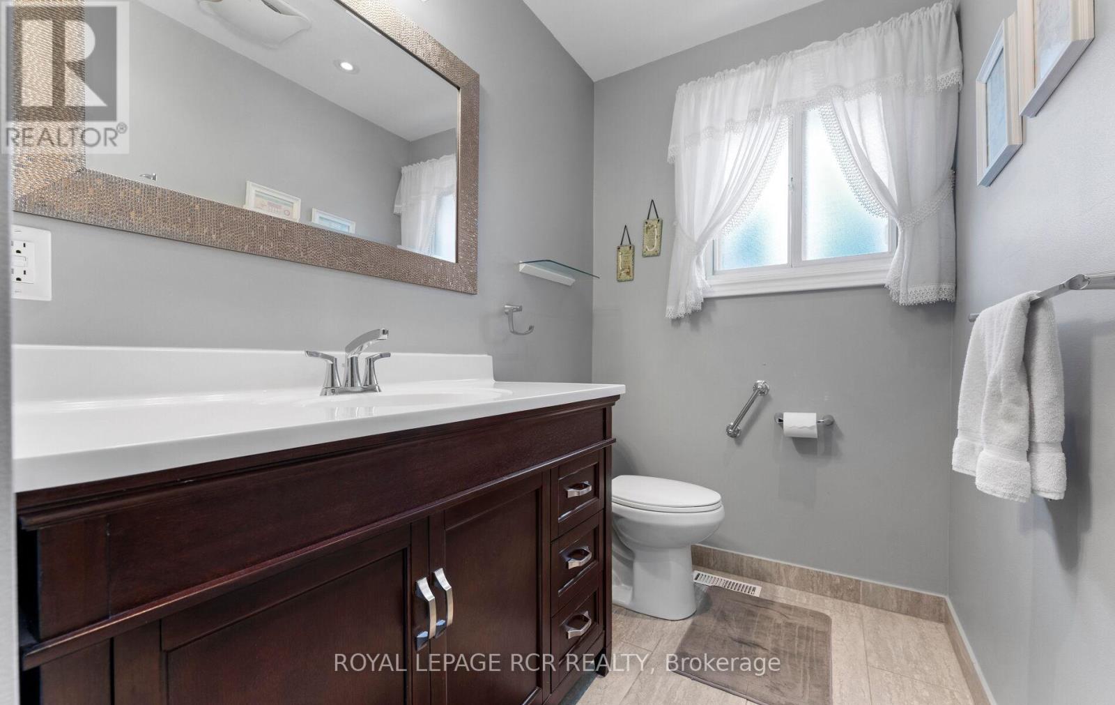 10 West Wareside Road, Toronto, Ontario  M9C 3J1 - Photo 15 - W12875890