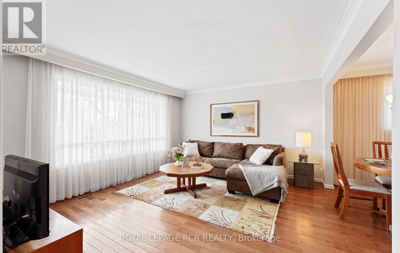 10 West Wareside Road, Toronto, Ontario  M9C 3J1 - Photo 4 - W12875890