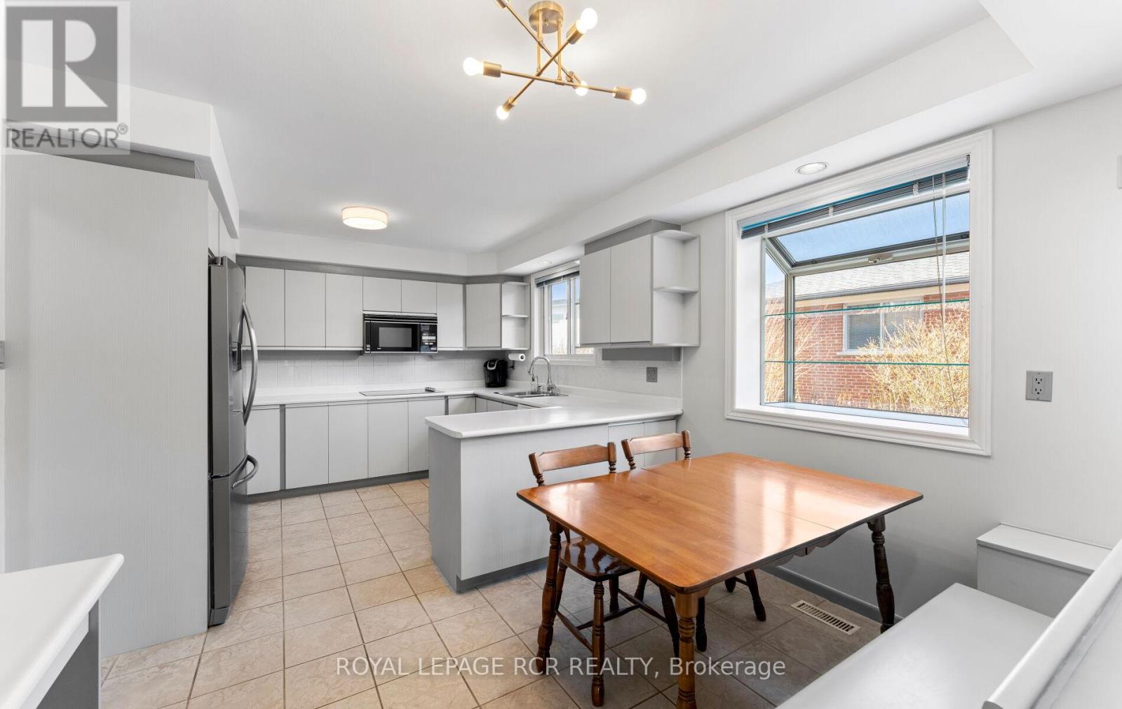 10 West Wareside Road, Toronto, Ontario  M9C 3J1 - Photo 8 - W12875890