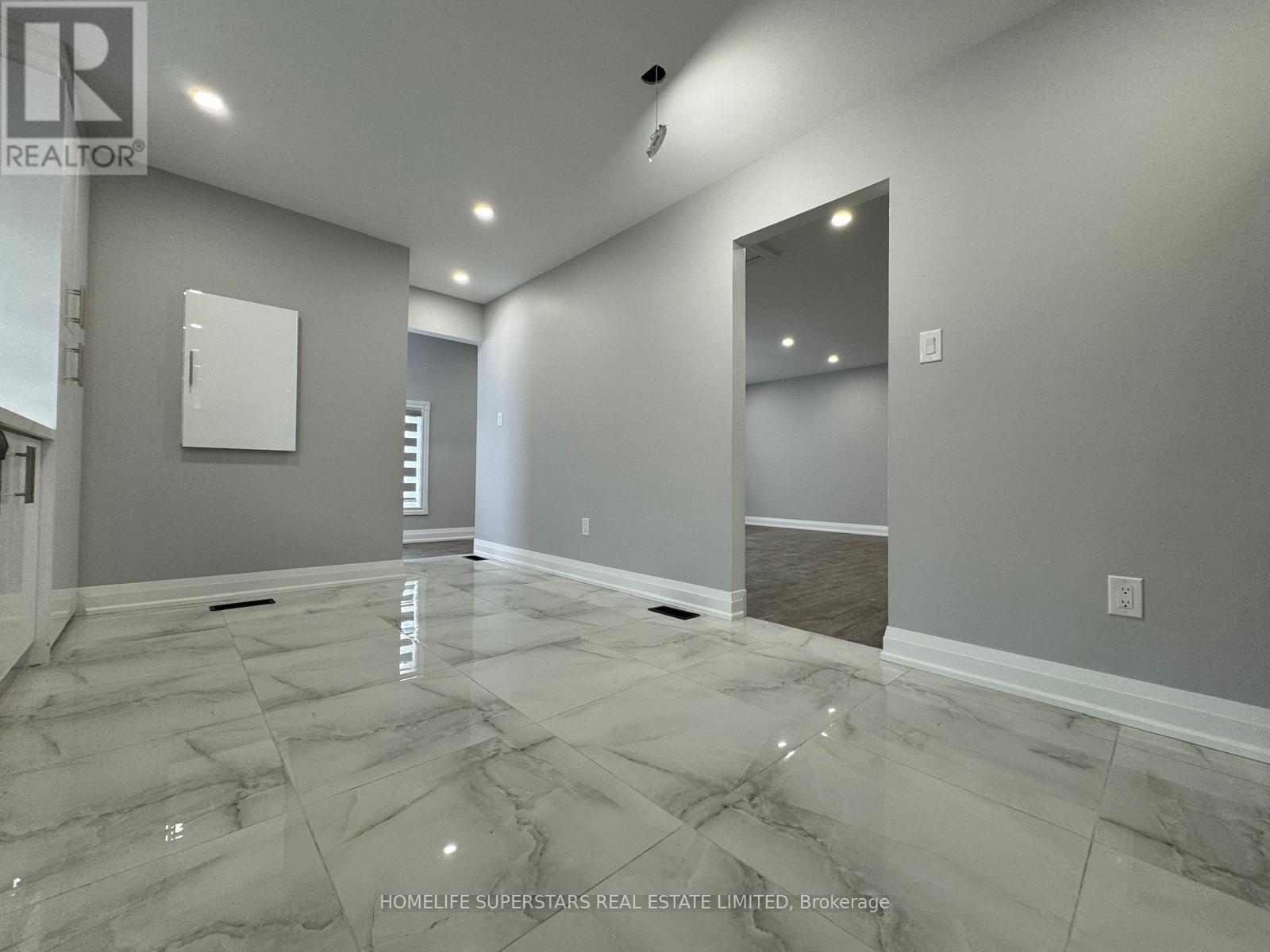 47 Jade Crescent N, Brampton, Ontario  L6S 3G9 - Photo 8 - W12875926