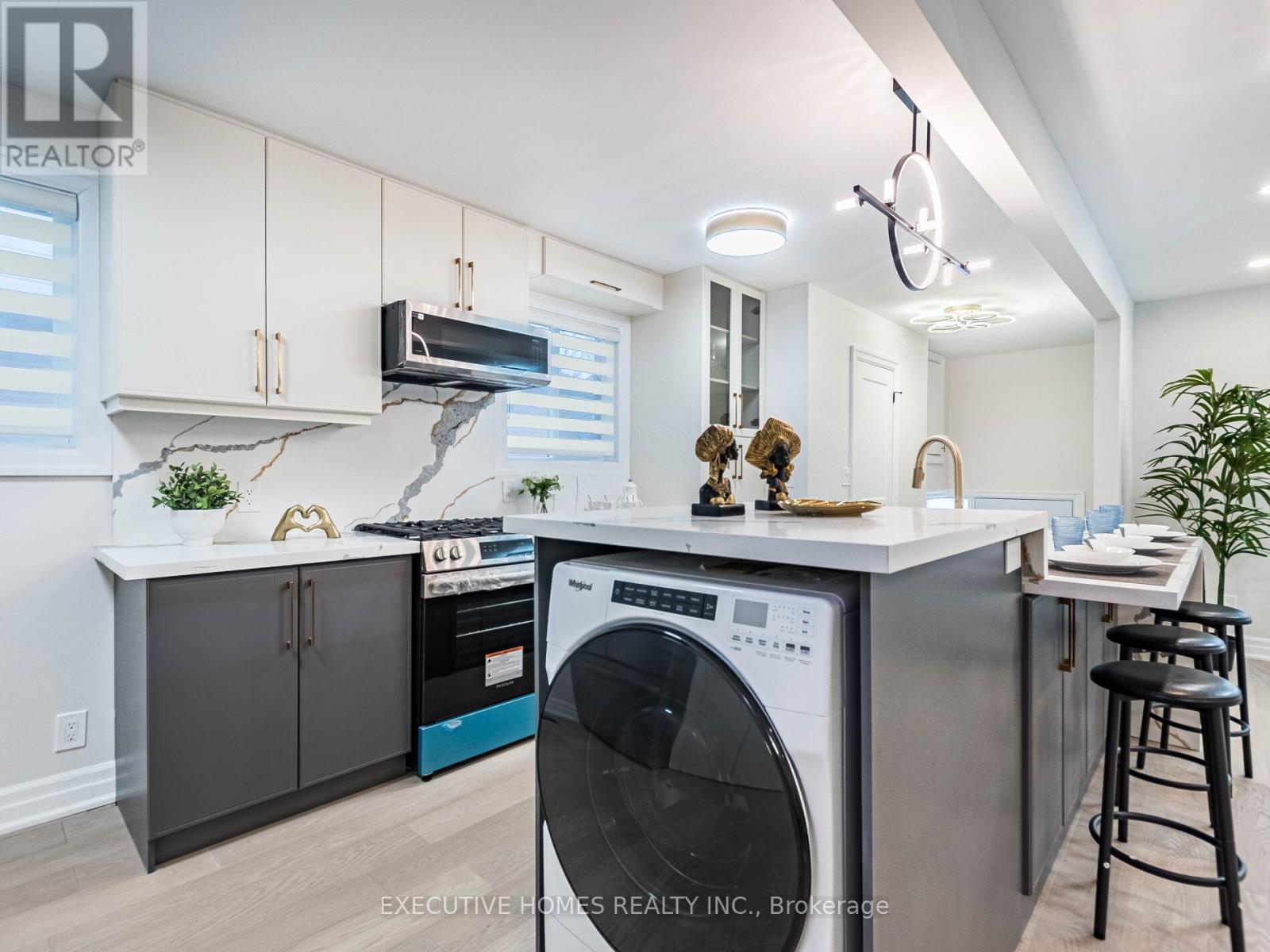 2685 Windjammer (Main) Road, Mississauga, Ontario  L5L 1T3 - Photo 21 - W12875932