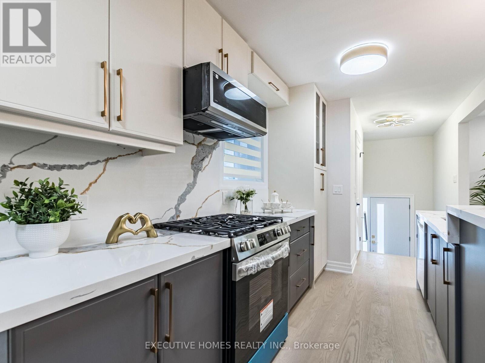 2685 Windjammer (Main) Road, Mississauga, Ontario  L5L 1T3 - Photo 23 - W12875932