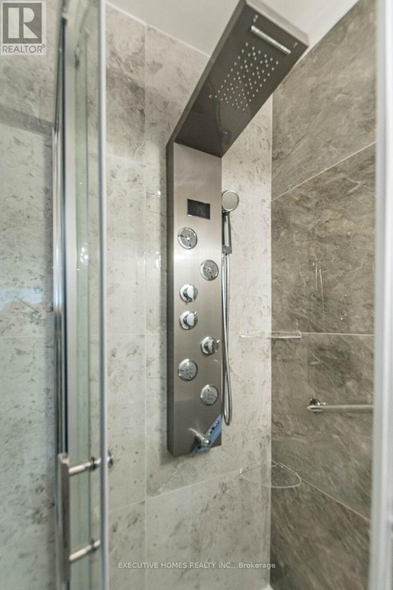 2685 Windjammer (Main) Road, Mississauga, Ontario  L5L 1T3 - Photo 32 - W12875932